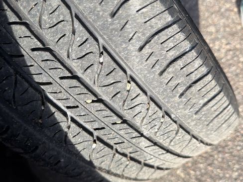 Used 2023 Volvo XC40 Recharge Plus w/ Protection Package Premier image 6