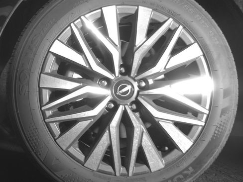 Used 2025 Nissan Altima 2.5 SV image 12