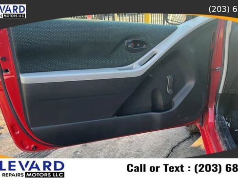 Used 2007 Toyota Yaris 2-Door Hatchback image 20