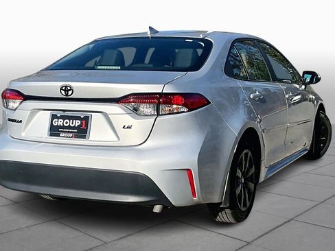 Certified 2024 Toyota Corolla LE image 31