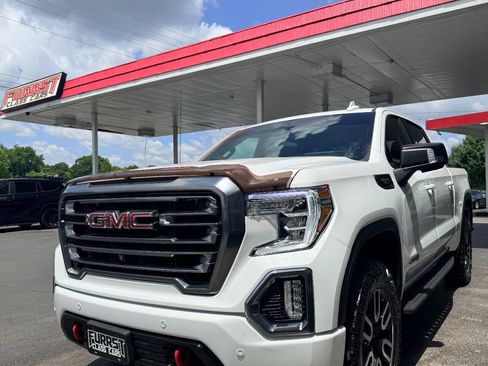 Used 2021 GMC Sierra 1500 AT4 w/ AT4 Premium Package AWD/4WD image 17
