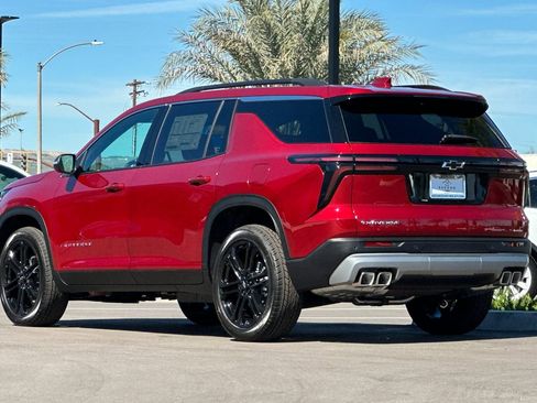 New 2026 Chevrolet Traverse LT FWD image 6