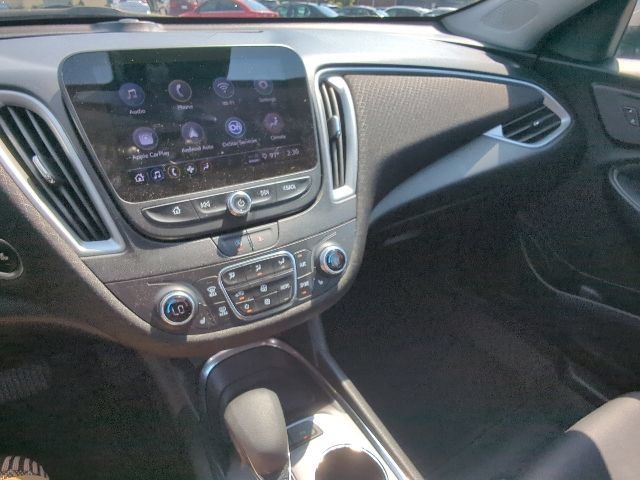 Used 2024 Chevrolet Malibu LT FWD image 16