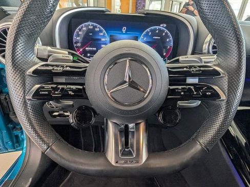 Used 2022 Mercedes-Benz SL 55 AMG 4MATIC image 35