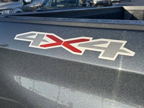 Used 2022 Chevrolet Silverado 1500 LT image 7