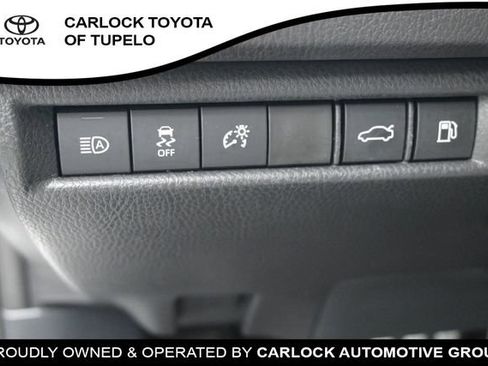 Used 2026 Toyota Camry SE FWD image 24