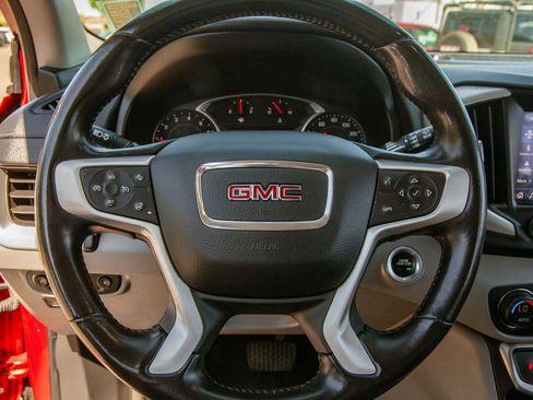 Used 2022 GMC Terrain SLT AWD/4WD image 16