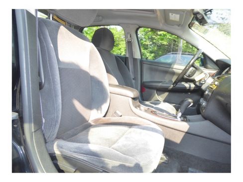 Used 2012 Chevrolet Impala LT w/ LT Sunroof Package image 16