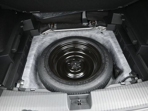 Certified 2026 Nissan Rogue SV FWD image 19