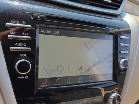 Used 2015 Nissan Murano Platinum w/ Platinum Technology Package FWD image 19