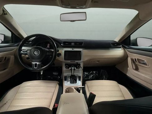 Used 2010 Volkswagen CC Sport FWD image 9