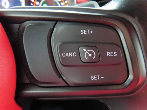 Used 2021 Jeep Gladiator Sport image 23