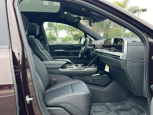 New 2026 Cadillac Escalade IQL Luxury AWD/4WD image 35