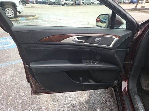 Used 2017 Lincoln MKZ Reserve w/ Climate Package image 27