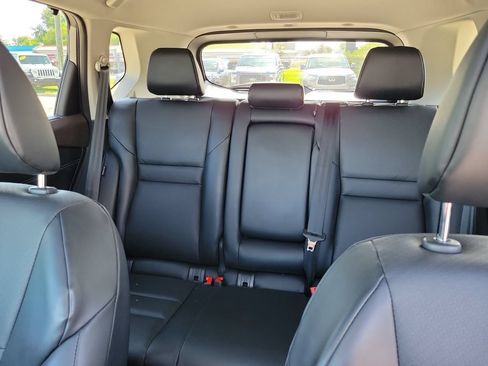 Used 2023 Nissan Rogue SV w/ SV Premium B Package FWD image 10