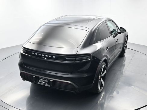 Certified 2025 Porsche Macan 4S Electric image 41