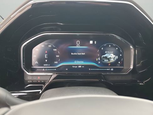 Used 2023 Chevrolet Silverado 1500 ZR2 w/ Technology Package image 39