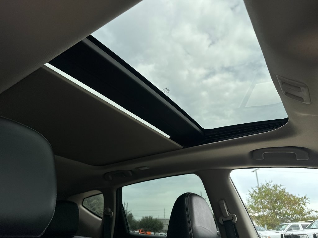 Used 2023 Nissan Murano SL w/ SL Moonroof Package FWD image 16