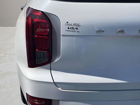 Used 2020 Hyundai Palisade Limited AWD/4WD image 12