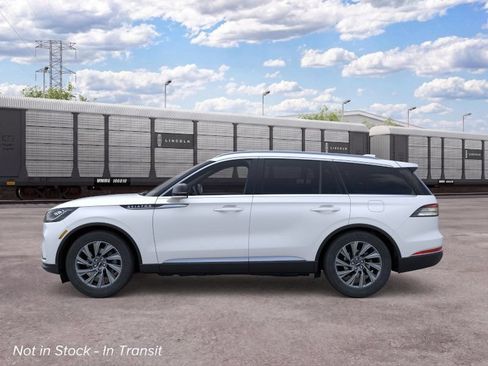 New 2026 Lincoln Aviator AWD image 3
