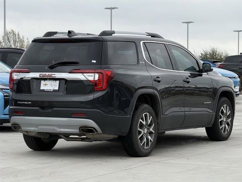 Used 2020 GMC Acadia SLE w/ Driver Convenience Package image 4