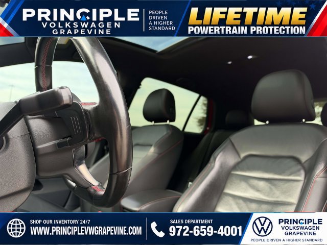 Used 2021 Volkswagen GTI SE FWD image 11