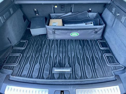 Certified 2026 Land Rover Range Rover Velar Dynamic SE AWD/4WD image 34