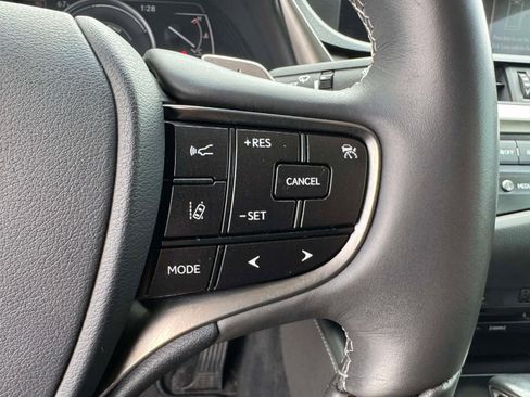 Certified 2020 Lexus ES 300h ES 300h Sedan image 28