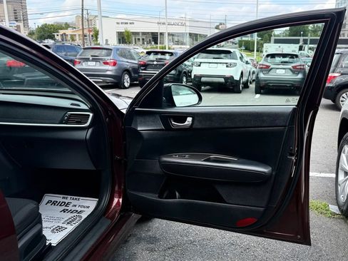 Used 2019 Kia Optima LX FWD image 31
