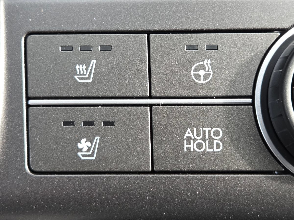 New 2027 Hyundai Kona Limited AWD/4WD image 8