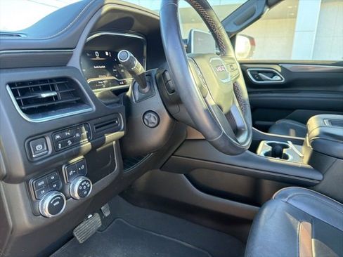 Used 2022 GMC Yukon AT4 image 36