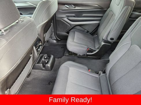 Used 2023 Jeep Grand Cherokee L Laredo w/ Luxury Tech Group I AWD/4WD image 40