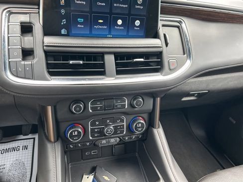 Used 2023 Chevrolet Tahoe High Country w/ LPO, Illumination Package AWD/4WD image 28