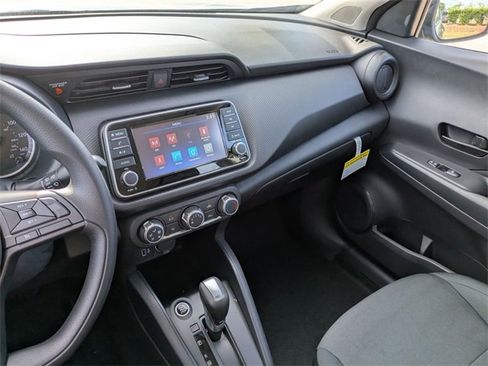 New 2025 Nissan Kicks Play S image 20