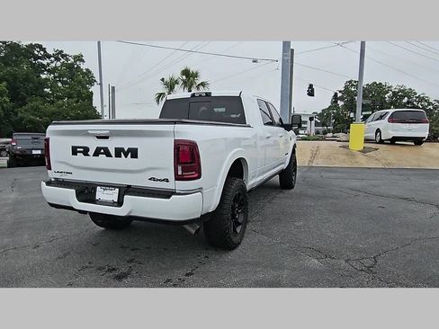 Used 2025 RAM 2500 Limited AWD/4WD image 33