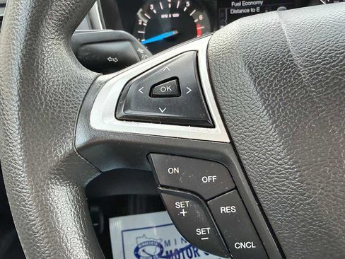 Used 2016 Ford Fusion SE image 15