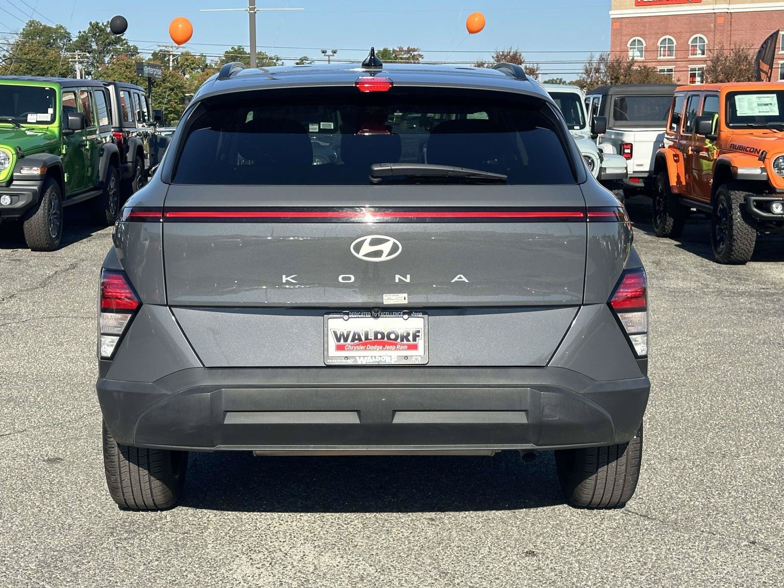 Used 2025 Hyundai Kona SEL FWD image 6