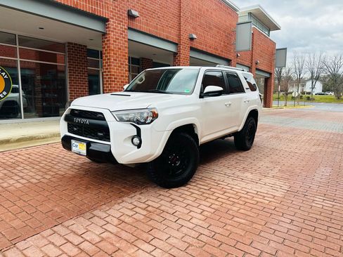 Used 2016 Toyota 4Runner TRD Pro AWD/4WD image 3