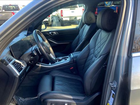 Used 2024 BMW X5 xDrive40i w/ Premium Package image 15
