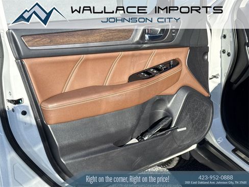 Used 2017 Subaru Outback 2.5i Touring image 13