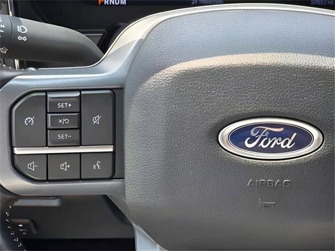 Used 2023 Ford F250 Lariat w/ Chrome Package image 18