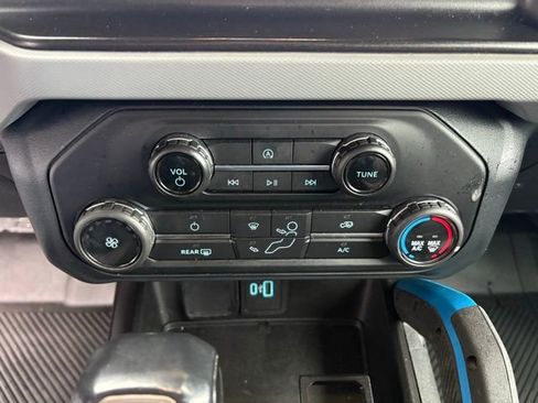 Used 2021 Ford Bronco Black Diamond w/ Sasquatch Package image 19