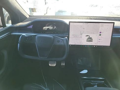 Used 2022 Tesla Model X Plaid AWD/4WD image 3