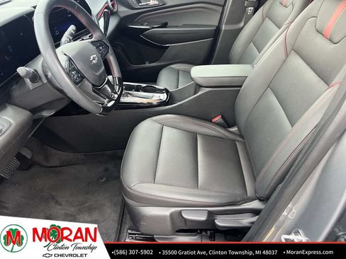 Certified 2024 Chevrolet Trax RS w/ Driver Confidence Package FWD image 17
