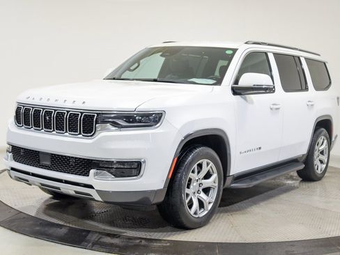 Used 2022 Jeep Wagoneer Series II w/ Convenience Group I image 3