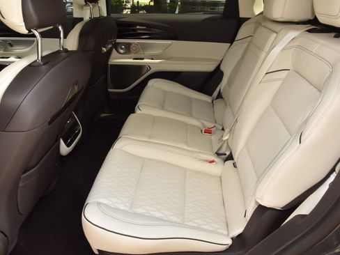 New 2026 Lincoln Nautilus Black Label w/ Jet Appearance Package AWD/4WD image 21