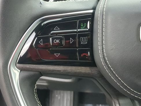 Certified 2023 Jeep Grand Cherokee Overland image 30