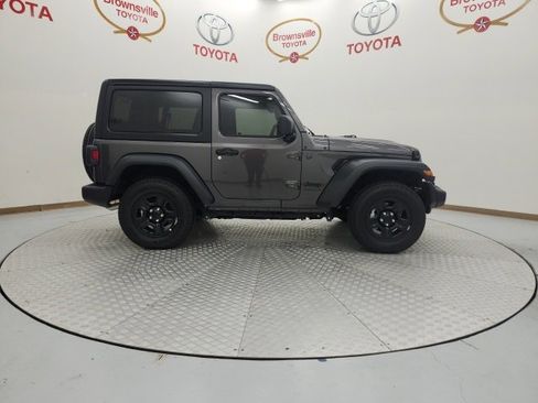 Used 2025 Jeep Wrangler Sport image 3