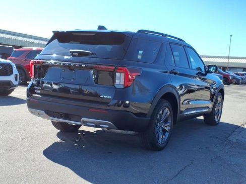 Used 2025 Ford Explorer Active w/ Active Comfort Package AWD/4WD image 5