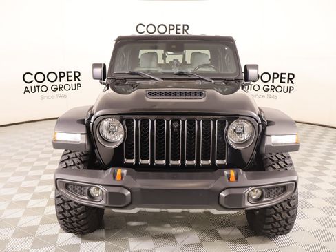Used 2022 Jeep Gladiator Mojave w/ Cold Weather Group image 10
